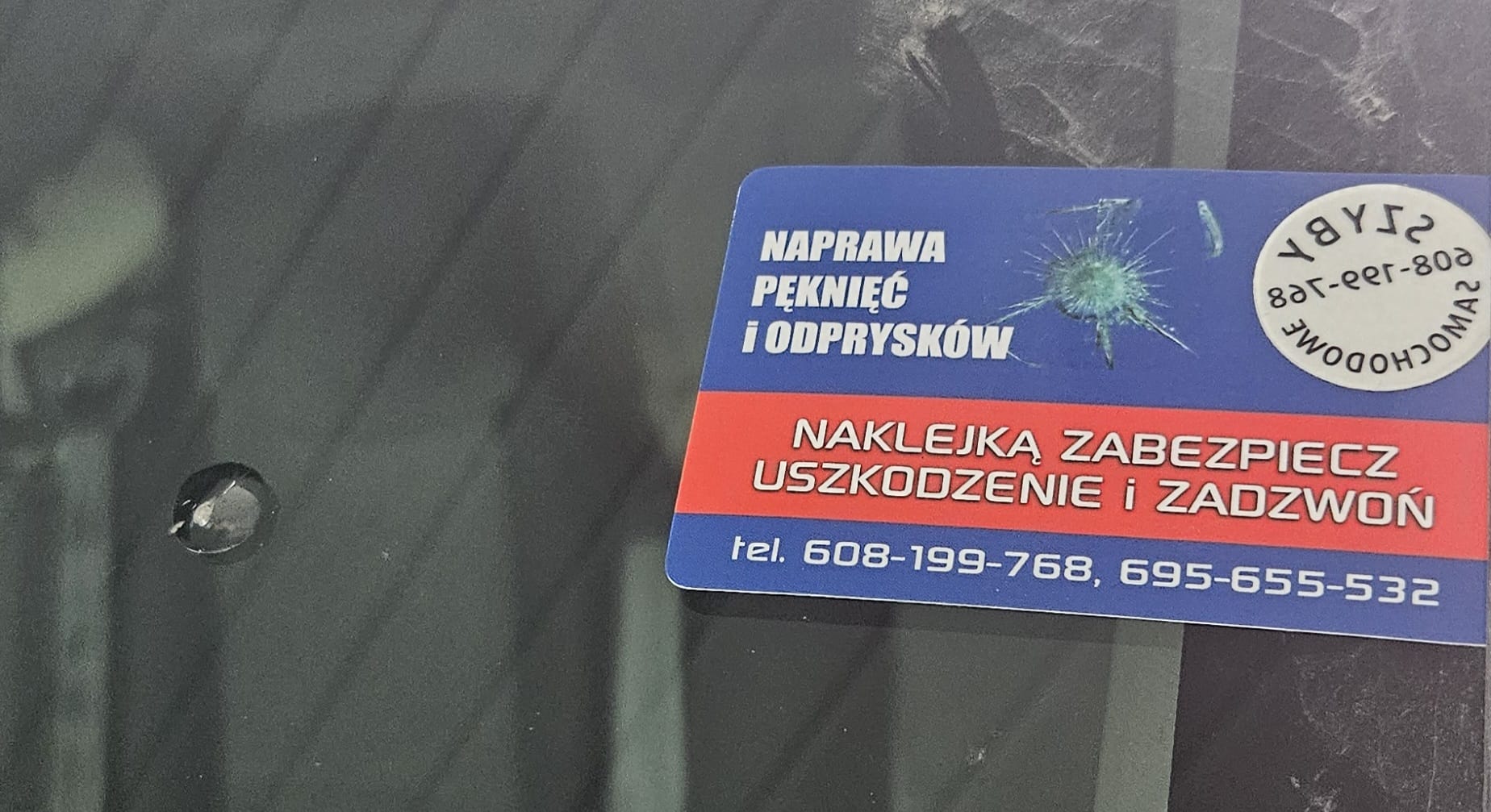 Odprysk szyby przed naprawą — przykład 4