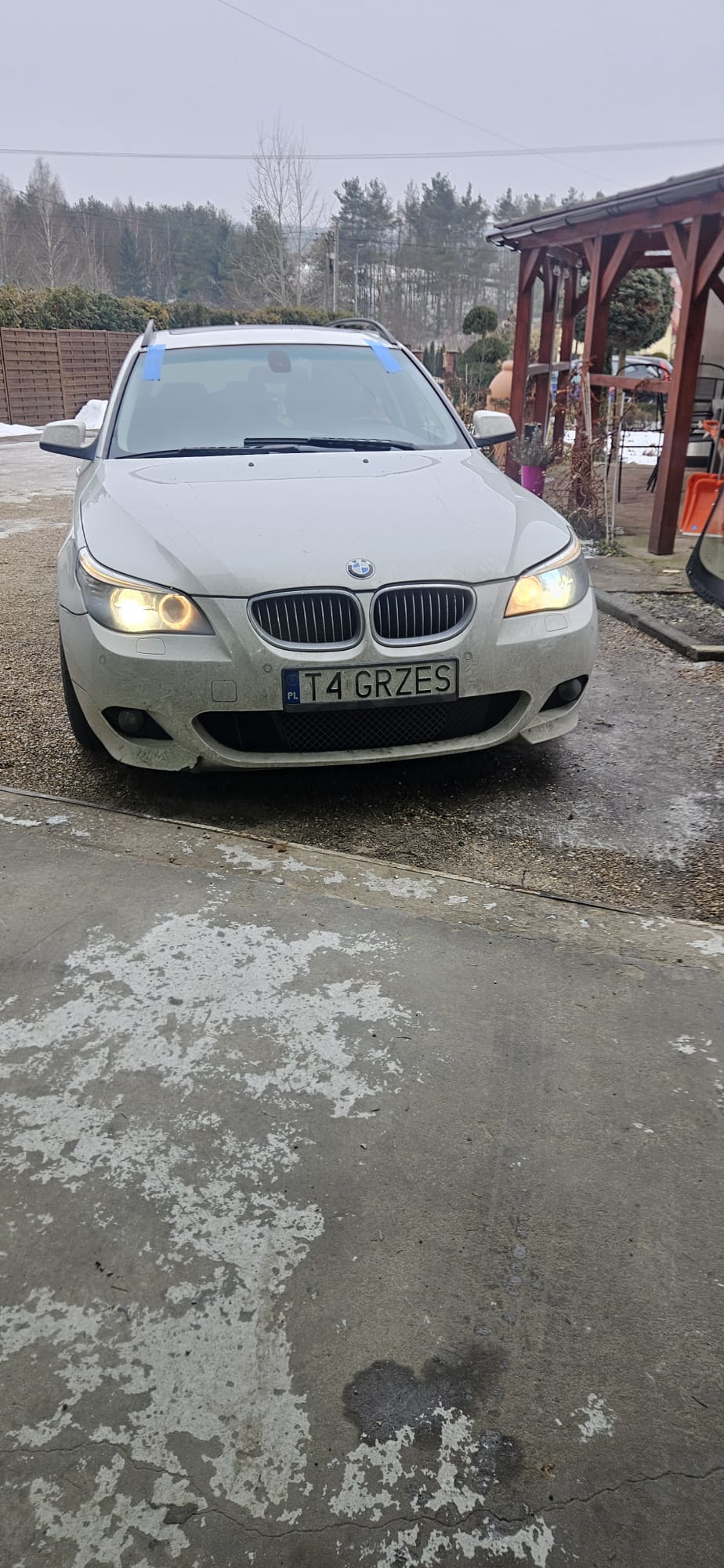 BMW serii 5 Touring po montażu przedniej szyby w serwisie OMI Chęciny