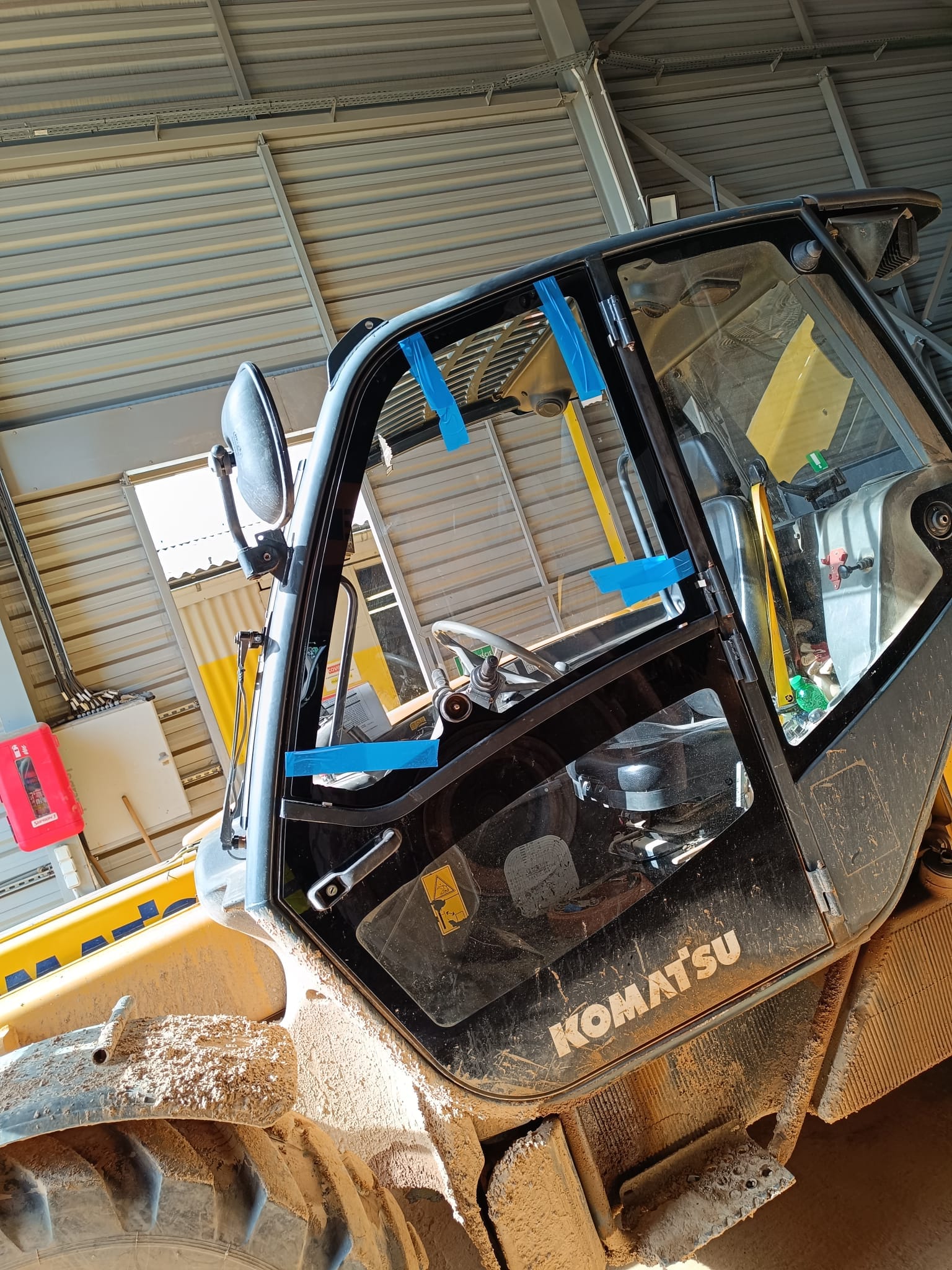 Komatsu z zamontowaną szybą w Kopalni Dolomitu Radkowice