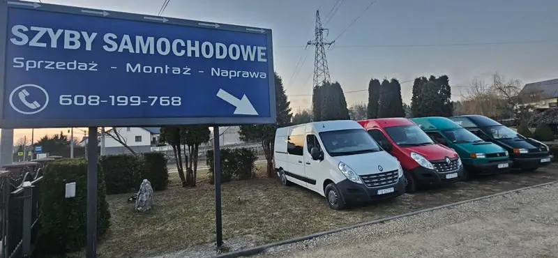 Flota mobilnego serwisu szyb samochodowych OMI w Chęcinach