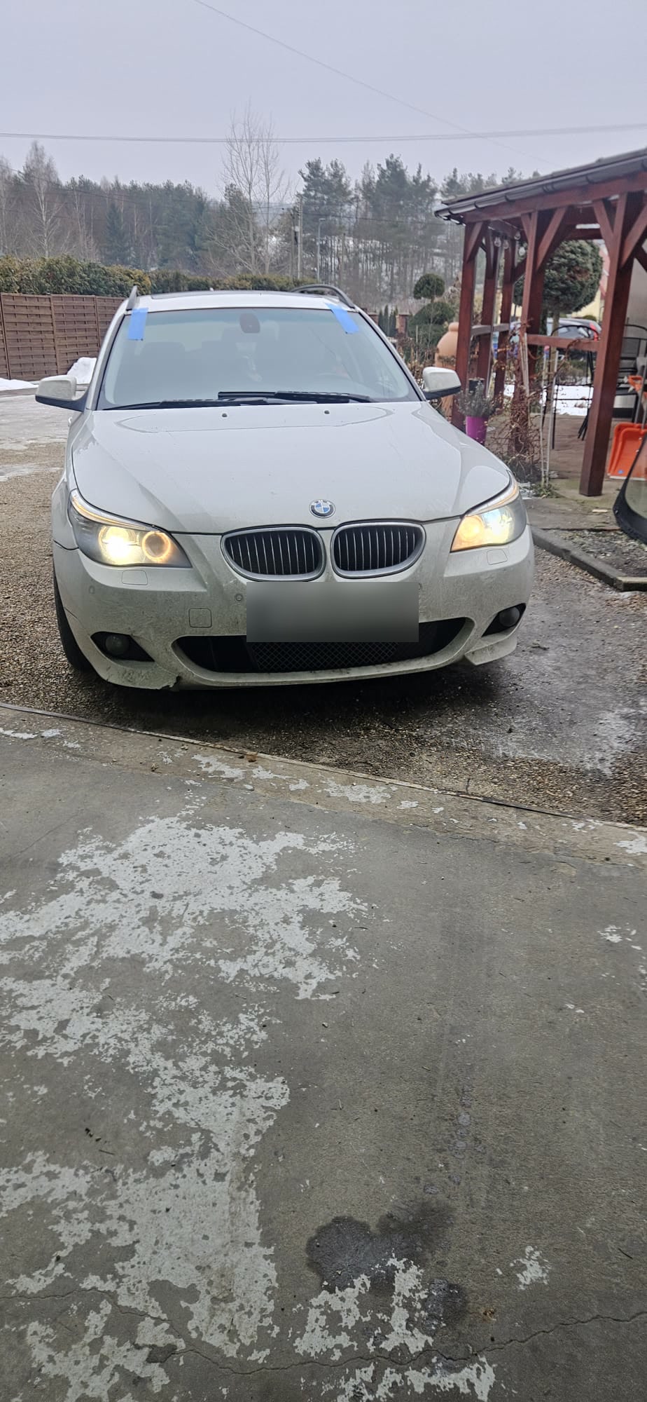 BMW serii 5 Touring po montażu przedniej szyby w serwisie OMI Chęciny